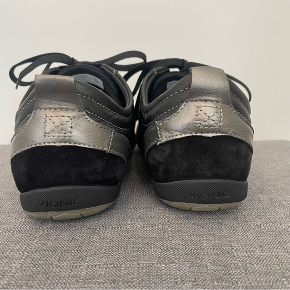 VIONIC Willa Leather Sneaker - Black Size 8.5 - Picture 7 of 10